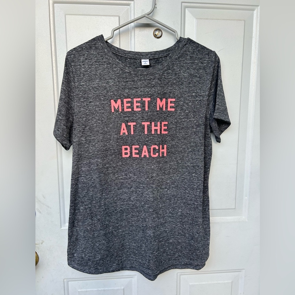 Women’s Old Navy T-Shirt